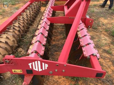 Photo 2. LELY TILLER 400 cultivator