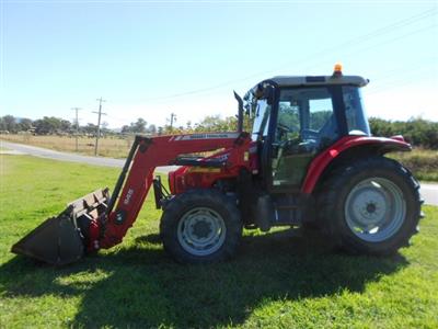 Photo 4. Massey Ferguson 5435 tractor
