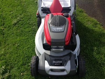 Photo 3. Mountfield SP555V walk behind mower