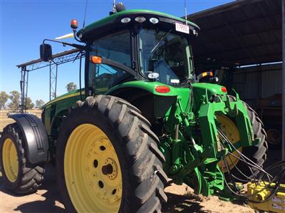 Photo 5. John Deere 8335R tractor