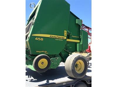 Photo 1. John Deere 458 round baler