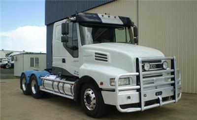 Photo 1. Iveco Powerstar 550 Prime Mover