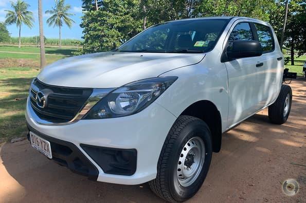 Photo 1. John Deere 8335R tractor