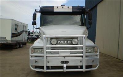 Photo 2. Iveco Powerstar 550 Prime Mover