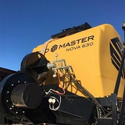 Photo 2. SEEDMASTER CT6012 airseeder