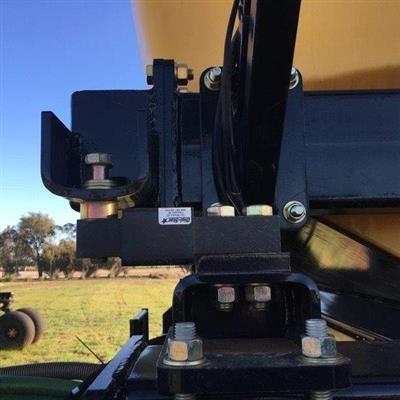 Photo 3. SEEDMASTER CT6012 airseeder