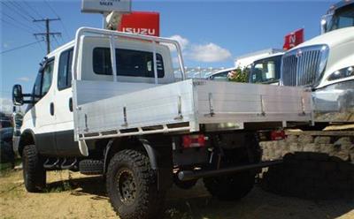 Photo 4. Iveco Daily 55170 4x4 tray truck