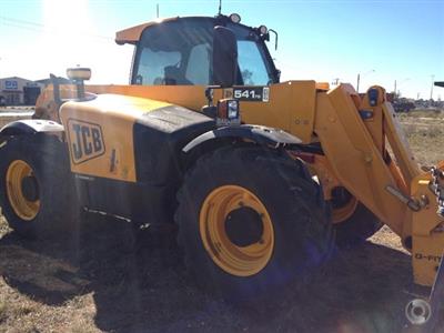 Photo 2. JCB 541/70 SUPER telehandler