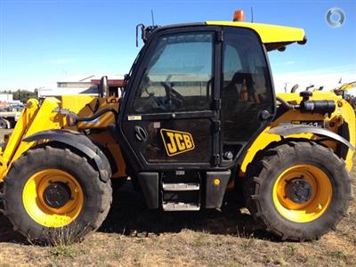 Photo 4. JCB 541/70 SUPER telehandler