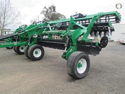 Photo 5. K-LINE 9.5 MTR POWERFLEX cultivator