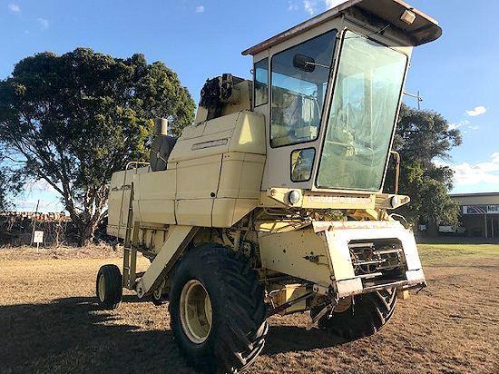Photo 3. Ford/New Holland 1540 combine harvester