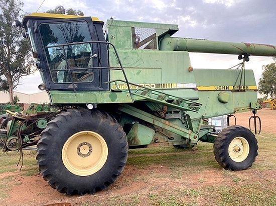 Photo 4. John Deere 7720 combine harvester