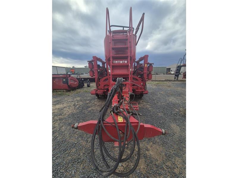 Photo 2. Horsch Avatar 4.16SD airseeder