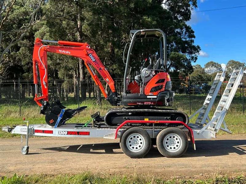 Photo 4. Kubota U25-3 2.5T excavator
