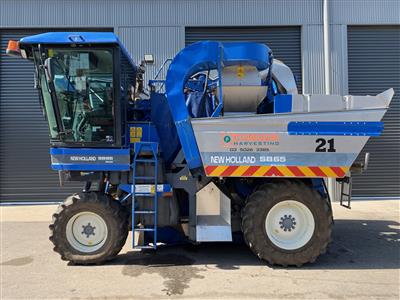 Photo 2. SB65 Braud New Holland STK10