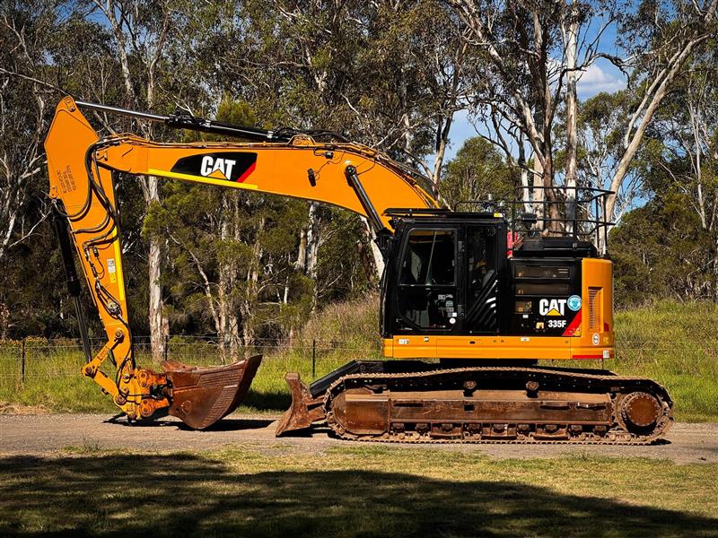 Photo 5. Caterpillar 335F 35T excavator