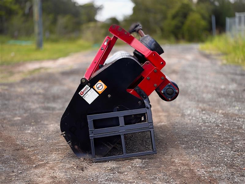 Photo 2. Toro Procore SR72 PTO linkage aerator