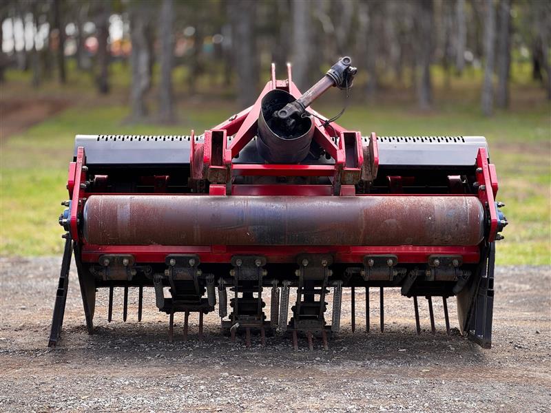 Photo 4. Toro Procore SR72 PTO linkage aerator