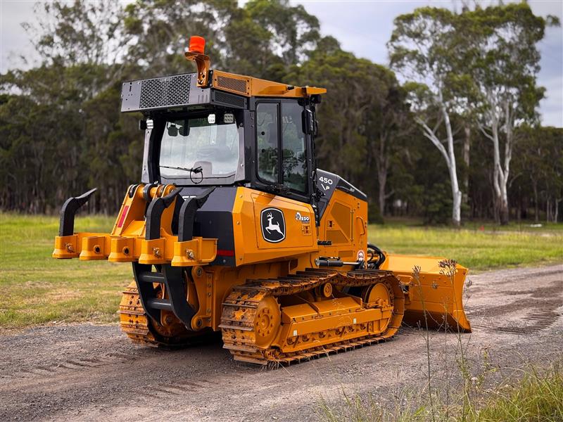 Photo 4. John Deere 450P XLT 8T dozer with ripper