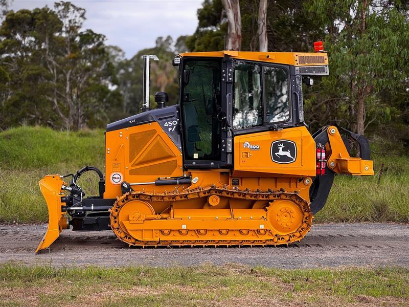 Photo 5. John Deere 450P XLT 8T dozer with ripper