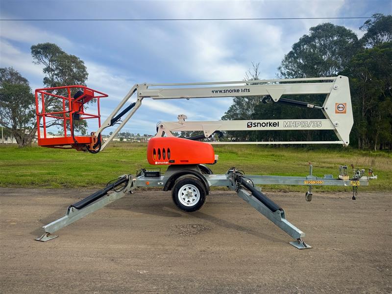 Photo 3. Snorkel MHP 13/35 41ft 12.6M heavy duty mounted boom lift elevated work platform
