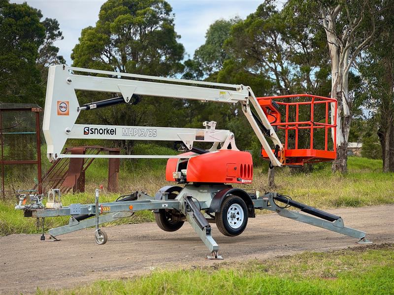 Photo 5. Snorkel MHP 13/35 41ft 12.6M heavy duty mounted boom lift elevated work platform