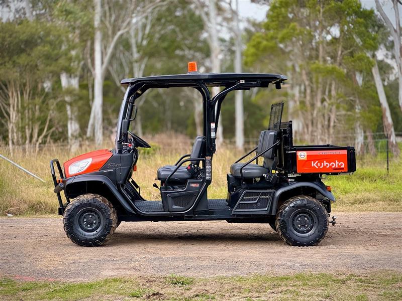 Photo 4. Kubota RTVX1140 Buggy ATV