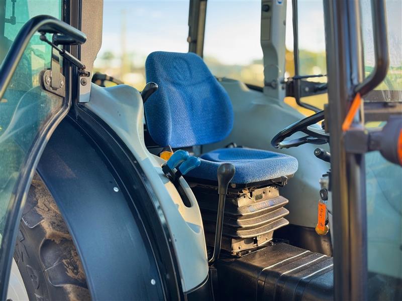 Photo 3. New Holland T4.85F diesel 4x4 farm tractor