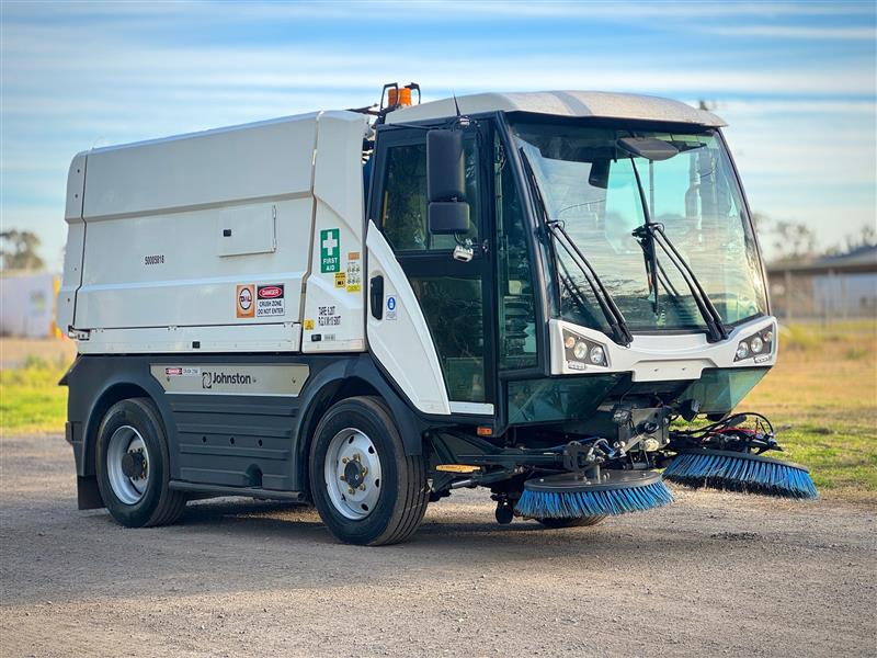 Photo 4. MacDonald Johnston C401 road street factory car park diesel sweeper