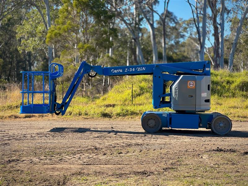 Photo 3. Genie Boom Z34/22n 41ft boom scissor lift elevated work platform