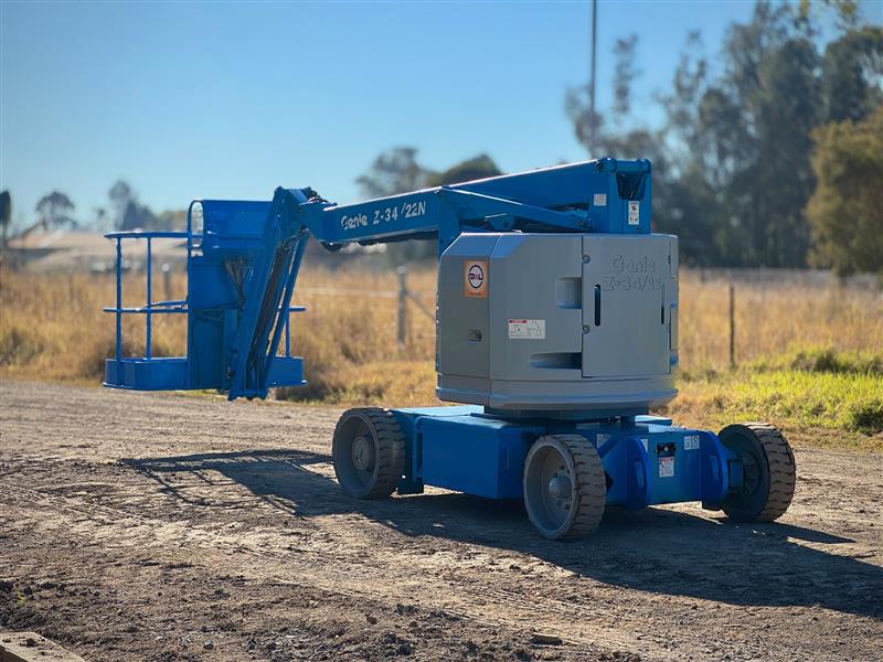Photo 4. Genie Boom Z34/22n 41ft boom scissor lift elevated work platform