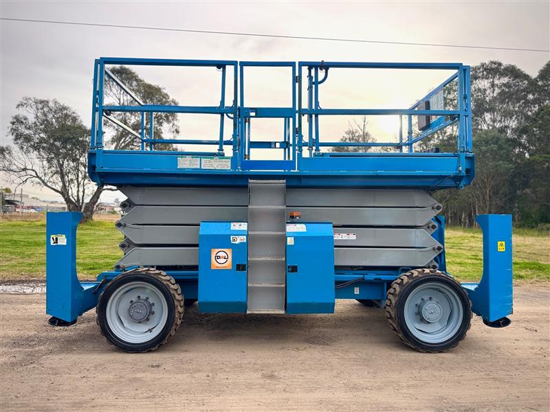 Photo 2. Genie GS4390 rough terrain 15.11m scissor lift elevated work platform