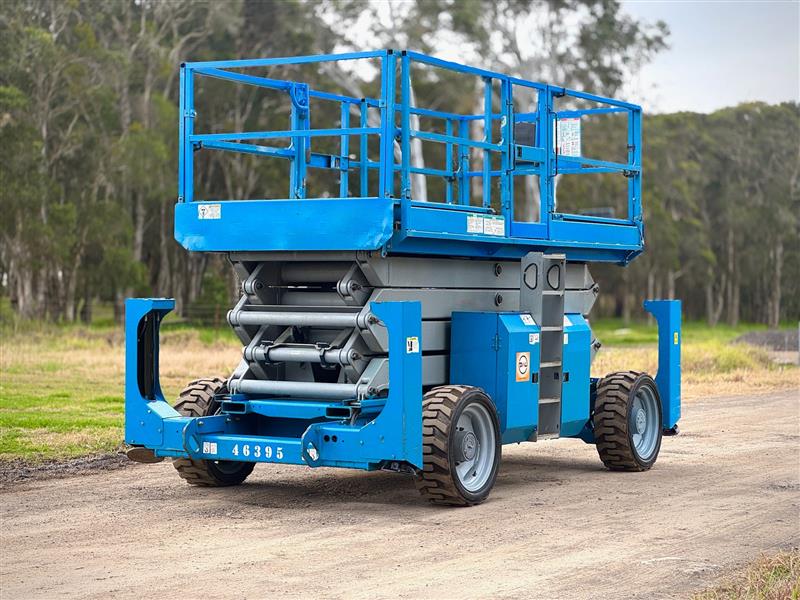 Photo 3. Genie GS4390 rough terrain 15.11m scissor lift elevated work platform