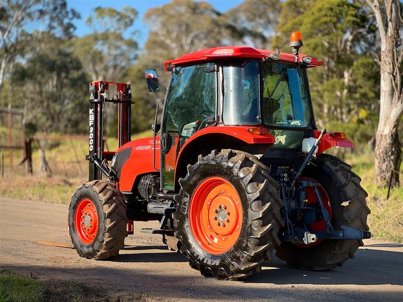 Photo 4. Kubota M8540 diesel 4x4 awd farm tractor