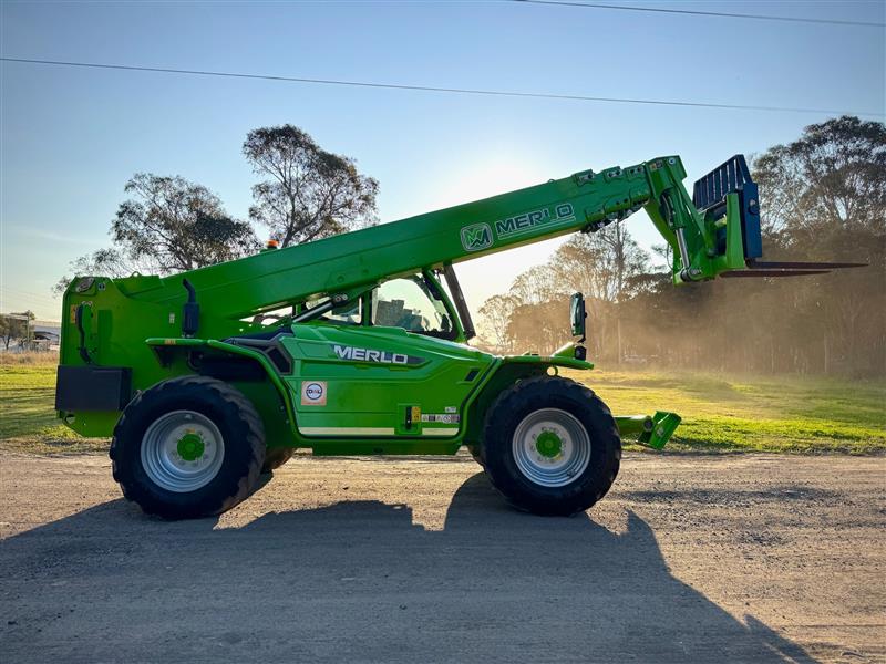 Photo 2. Merlo P50.18EE 18M/5T in cert telehandler