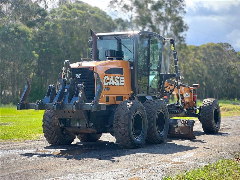 Photo 4. Case 865B VHP articulated motor grader