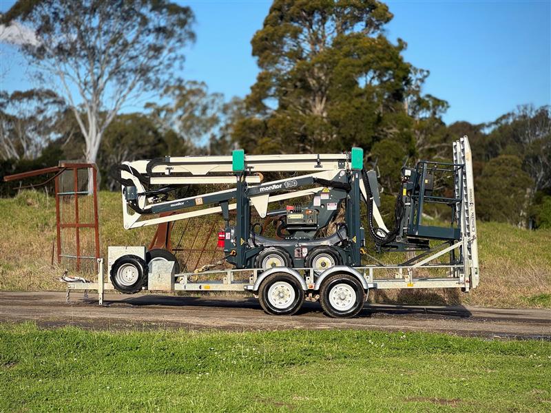 Photo 3. Leguan Monitor 130-2 13.1M knuckle boom & trailer scissor lift cherry picker