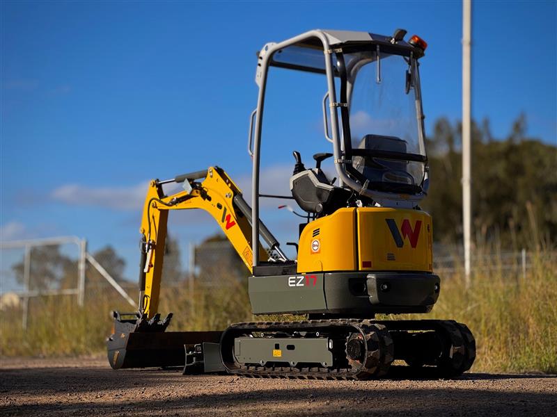 Photo 2. Wacker Neuson EZ17 excavator