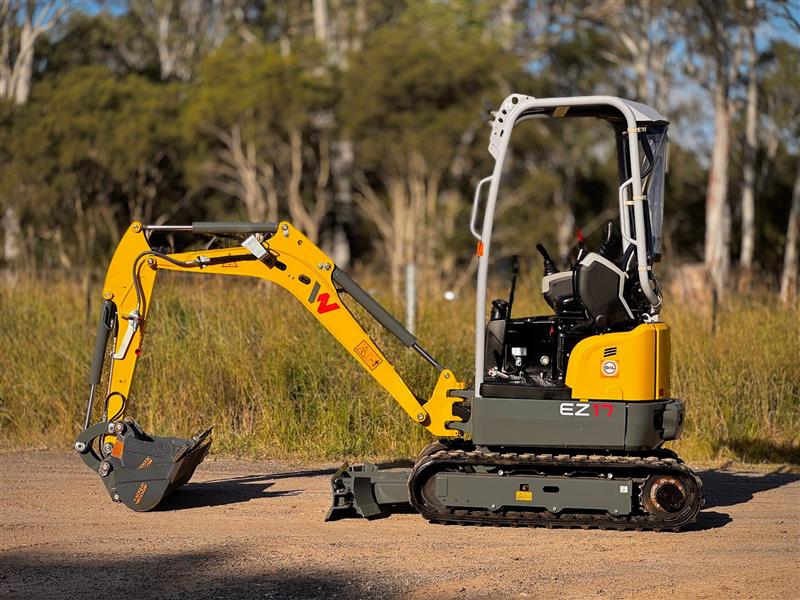 Photo 4. Wacker Neuson EZ17 excavator
