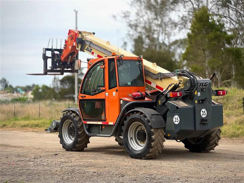 Photo 3. JLG 4013 4T 13M telehandler