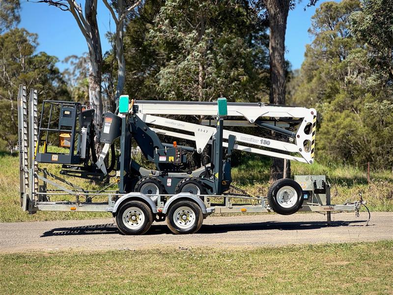 Photo 5. Leguan Monitor 130-2 13.1M knuckle boom & trailer scissor lift cherry picker