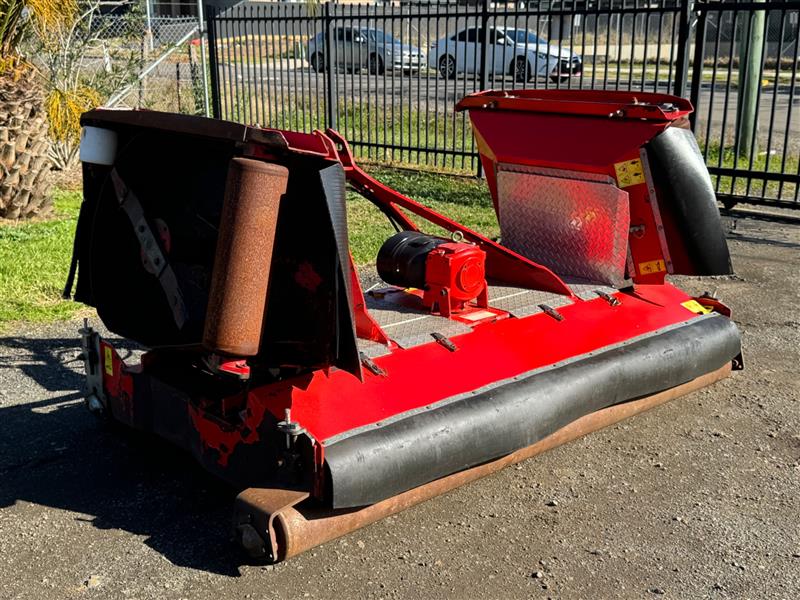 Photo 3. Howard Trimax Stealth S3 mulcher