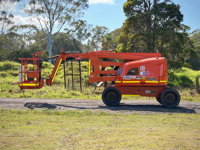 Photo 5. JLG 450AJ 45t 13.7M knuckle boom scissor lift elevated work platform