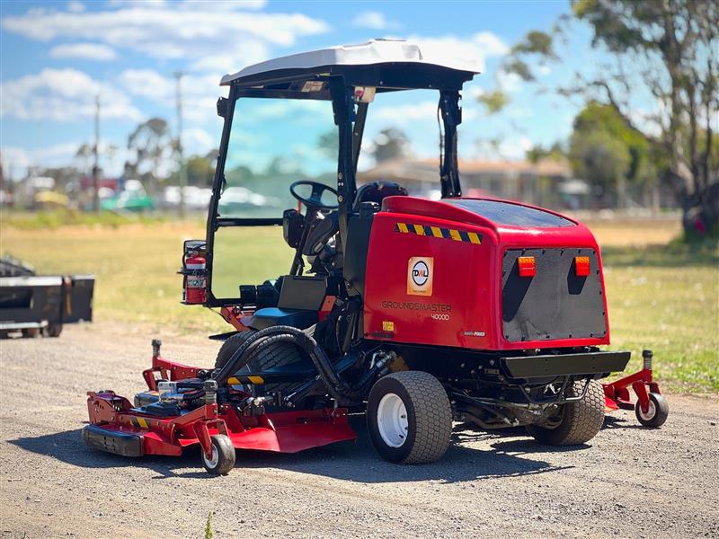 Photo 2. Toro Groundsmaster 4000D diesel ride on lawn mower