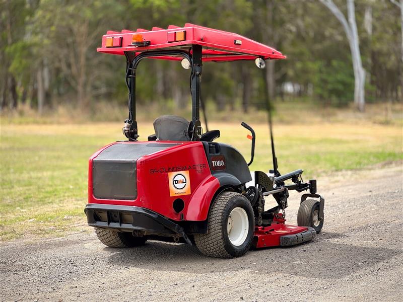 Photo 4. Toro Groundsmaster 7210 diesel commercial zero turn ride on lawn mower
