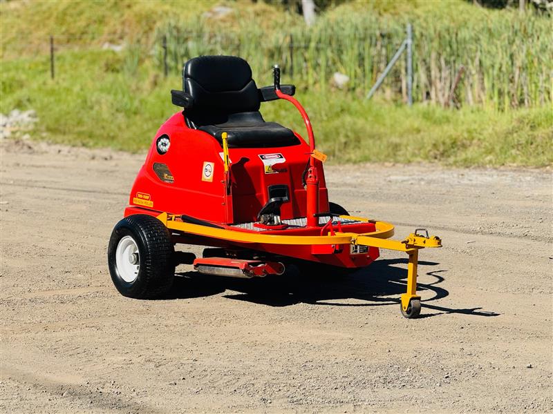 Photo 4. Tru Turf - R52 ELTAC golf greens turf roller