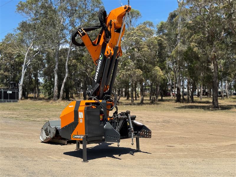 Photo 3. Niremat Magistra M61TG flail side reach arm remot control mower slasher