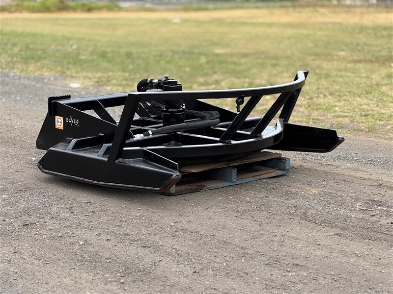 Photo 2. Davco HD706 brush cutter slasher