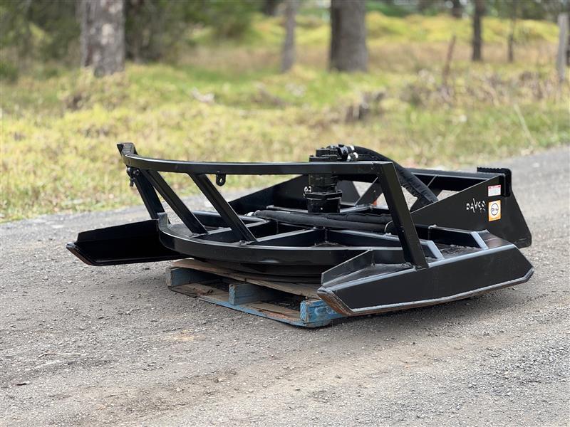 Photo 3. Davco HD706 brush cutter slasher