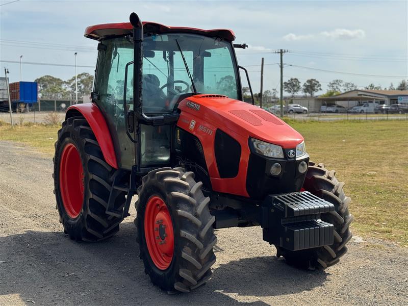 Photo 3. Kubota M5111D diesel 4x4 AWD farm tractor
